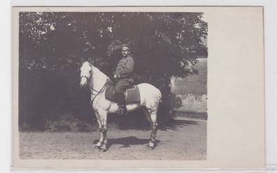 72985 Foto AK Soldat Husar auf weißem Pferd