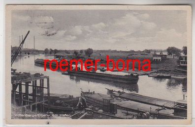 79710 Ak Wittenberge Elbe am Hafen 1954