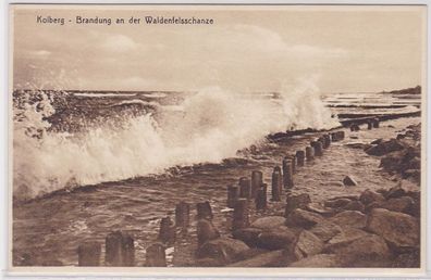 79761 Ak Kolberg Brandung an der Waldenfelsschanze 1929