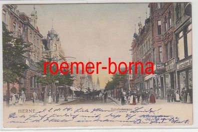 80220 Ak Herne Bahnhofstrasse mit Geschäften 1904