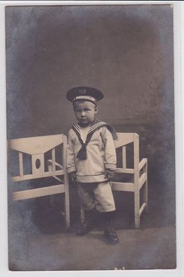 90853 Foto AK Junge in Matrosen Uniform und Hut M.S. Hohenzollern