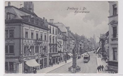 92451 Ak Freiburg i. Br. Kaiserstrasse mit Geschäften um 1910