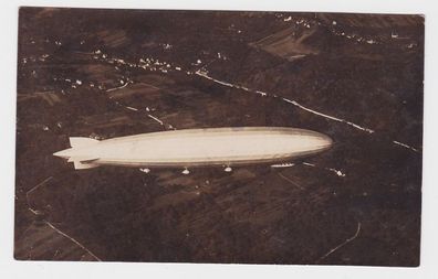 93010 Foto Ak Zeppelin Luftschiff über Schorndorf um 1930