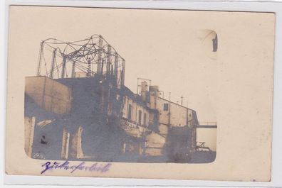 94317 Foto AK ausgebrannte, zerstörte Zuckerfabrik Westfront 1. Weltkrieg