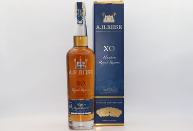A. H. Riise X.O. Royal Reserve Rum 0,7 ltr. Kong Haakon VII.