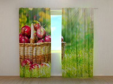 Fotogardine Äpfel auf einer Wiese, Vorhang mit Motiv, Digitaldruck, Gardine auf Maß