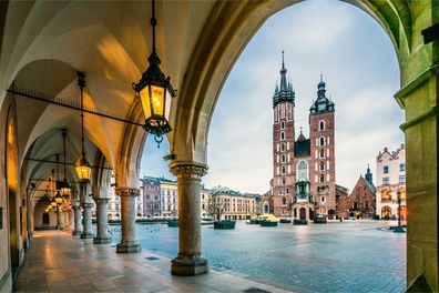 Muralo VLIES Fototapeten Tapeten XXL Kirche Krakau Marktplatz 2680