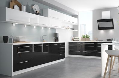 Küchenzeile "Platinum" Einbauküche 480cm weiß Fronten MDF schwarz Hochglanz