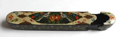 Wunderschöner uralter Griffelkasten aus lackiertem Pappmaschee mit Vogel- und Blumen