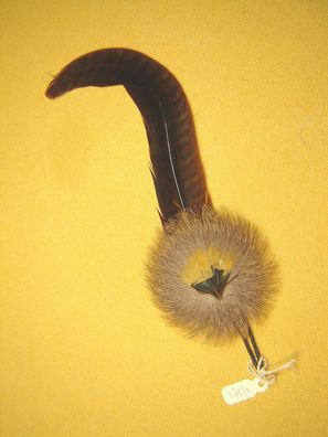 Trachtenhutfeder dunkelbraune Fasanfeder ca 20 cm mit kleinem Rehradl 9191