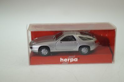 1:87 Herpa 3071/030717 Porsche 928 silber-met., neu