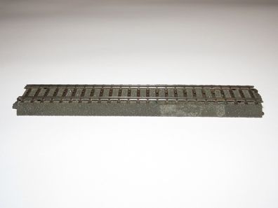 Märklin 24188 - C-Gleis gerades Gleis 171,7 mm - mit Anhaftungen/ Einschraubloch - A