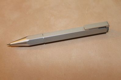 Drehbleistift, Druckbleistift 0,5 mm; Wörther - 6kant-Bleistift, mattsilber