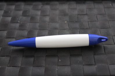 Umhängekugelschreiber; Umhängekuli, blau/ weiß (ohne Schlüsselband)