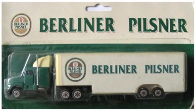 Berliner Pilsner Brauerei Nr.01 - Logo und Schriftzug - Kenworth T800 - US Sattelzug