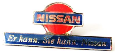 Nissan - Er kann. Sie kann. Nissan - Pin 42 x 18 mm