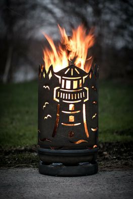 Kleine Feuertonne Leuchtturm mit Segelschiff Feuerstelle für Holz