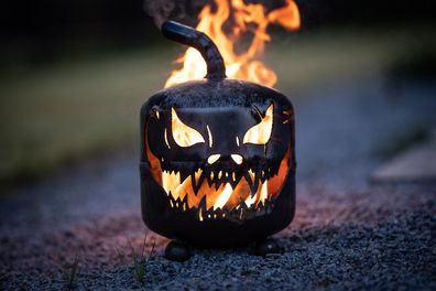 Feuerkorb Halloween Kürbis Fratze inkl. Brennmittel Wachsrollen