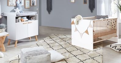 Babyzimmer Kinderzimmer in weiß Buche Set Wickelkommode Babybett Juniorbett Mats