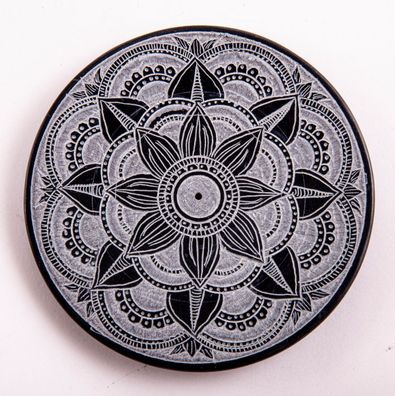 Räucherstäbchenhalter Mandala klein Speckstein 10,5 cm handgraviert Kegelhalter