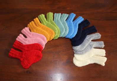 Warme Wollsocken für Babys * Babysöckchen für den Winter * Regenbogen Babysocken