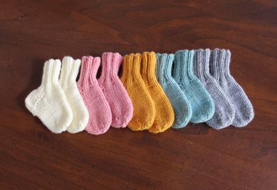 Babysöckchen Erstlingssocken Bunt Regenbogen Farben Babysocken * Wollsocken für Babys