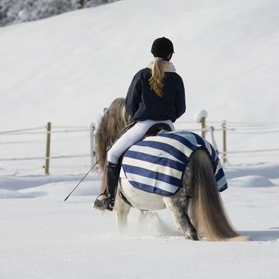 Horseware Rambo Newmarket Competition Fleece - blau/ weiß gestreift - Ausreitdecke