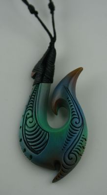 Maori Bone Carving Fishhook gefärbt Hei Matau mit Schmuckbox