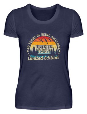 40 YEARS OF BEING Awesome Limited - Damen Premiumshirt