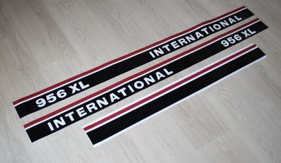 IHC Aufkleber International 956XL