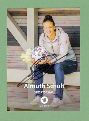 Almuth Schult (ExFußballerin, Fernsehmoderatorin) - persönlich signiert (1)