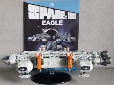 Space: 1999 Eagle One Transporter Ship - Mondbasis Alpha 1 Adler Booster Eaglemoss en