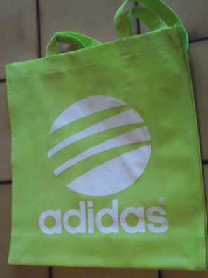 Adidas Tasche + Schlüsselband für ALLE . bei Sport , Spiel , Einkauf + + +