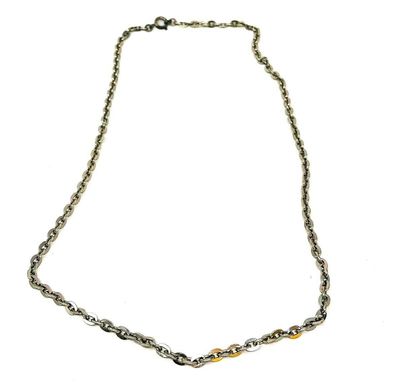 Silberfarbene Halskette ca. 60 cm lang - sehr leicht (K)