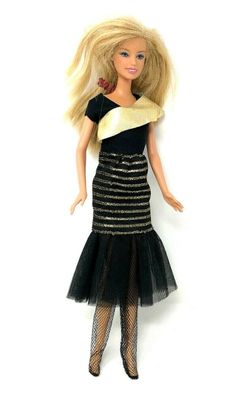 Mattel Barbie 2005 mit Körper 1999 Indonesia ca. 30 cm und schwarzem Kleid (W40)