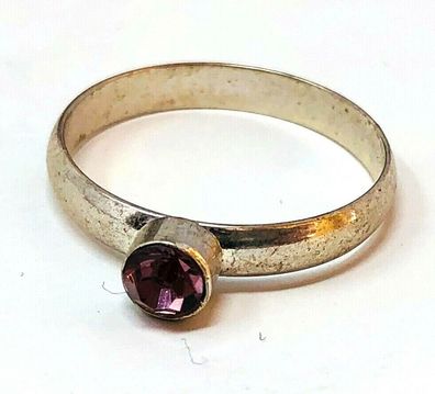 Silberfarbener Ring glänzend mit Steinaufsatz - Ø ca. 1,7 cm (innen) (K)