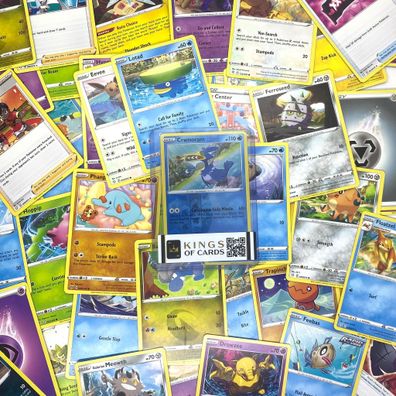 Pokemon Kartenpaket mit 50 Karten + Holokarte + KingsofCards Toploader Englisch