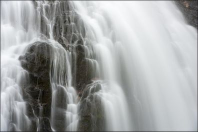Muralo VINYL Fototapete XXL TAPETE Wasserfall Felsen 682