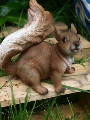 Eichhörnchen Deko Figur Eichörnchen Baby lebensecht Deko NEU (Gr. Lebensgroß)