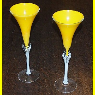 2 schöne Sektgläser / Cocktailgläser ? 0,1l - Höhe 27,5 cm - ca. 290 Gramm
