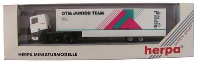 DTM Junior Team - A. Grau & S. Amthor - DAF 95 - Sattelzug - von Herpa