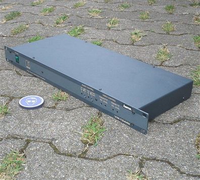 Video Audio Verteiler Distribution Amplifier Kramer VM-10ARII + SdfkPlakette
