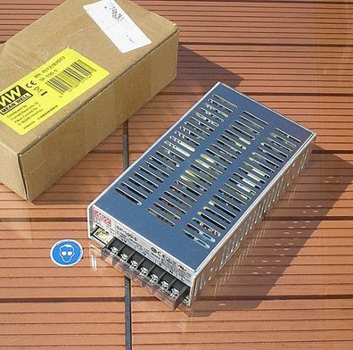Netzteil 230V Volt AC auf 5V DC 20A Ampere MW Meanwell SP-100-5 4021087013147