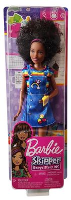 Mattel FHY91 Barbie Skipper Babysitters Inc. Puppe schwarzhaarig mit blauen Klei
