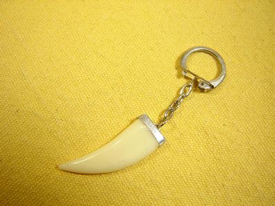 Schlüsselanhänger Trophäe Zahn Kunststoff Charivari Trachtenschmuck z Lederhose