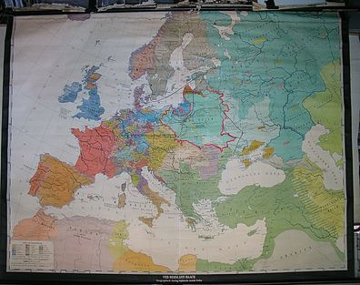 Schulwandkarte Europakarte 18. Jahrhundert 198x160 1956 century history map kings