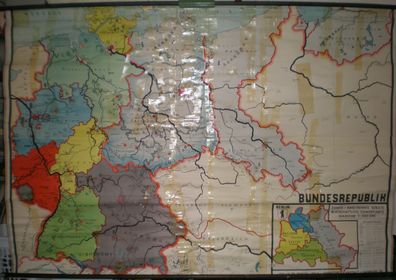 Schulwandkarte Deutschland dreigeteilt 1962 228x153 vintage wall map chart card