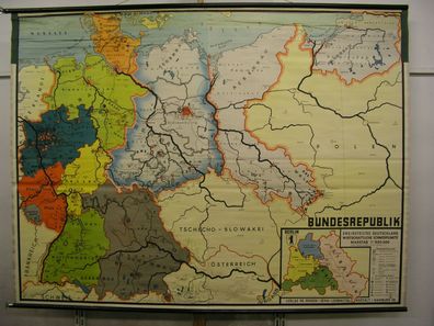 Schulwandkarte Wandkarte map Karte Deutschland dreigeteilt ca. 1962 228x170 500T