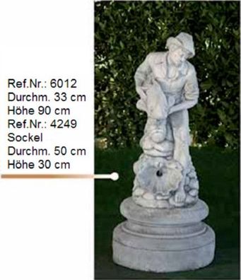 Männliche Gartenskulptur aus Weißstein auch für Wasserspiele - Ref. Nr. 6012