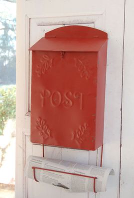 Briefkasten EPPO rot, Postkasten im charmantem Landhaus Shabby